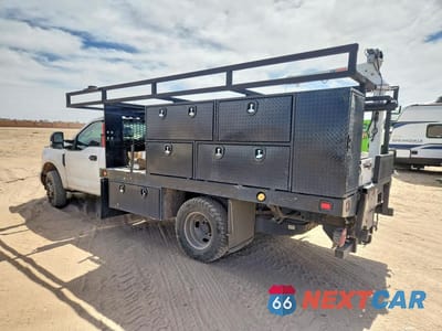 Drugie zdjęcie samochodu z przodu: 2019 FORD F350 SUPER DUTY UTILITY / SERVICE TRUCK VIN:1FDRF3G64KEG06968 - miniatura