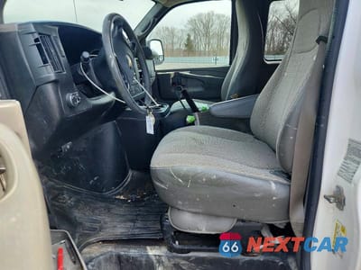 Zdjęcie 7 z 13 samochodu: 2015 CHEVROLET EXPRESS G2500 LT VIN:1GAWGRFF2F1106760 - miniatura