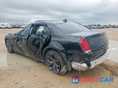 Drugie zdjęcie samochodu z przodu: 2023 CHRYSLER 300 S VIN:2C3CCABG8PH628290 - miniatura