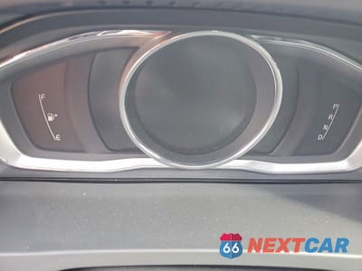 Zdjęcie 9 z 12 samochodu: 2016 VOLVO S60 PREMIER VIN:LYV402FK6GB105810 - miniatura