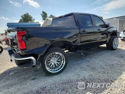 Trzecie zdjęcie samochodu z tyłu: 2020 CHEVROLET SILVERADO K1500 LT VIN:1GCUYDED5LZ133592 - miniatura