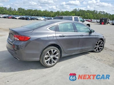 Trzecie zdjęcie samochodu z tyłu: 2016 CHRYSLER 200 C VIN:1C3CCCCG8GN105014 - miniatura