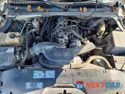 Zdjęcie 12 z 13 samochodu: 2002 CHEVROLET TAHOE C1500 VIN:1GNEC13V02R272838 - miniatura