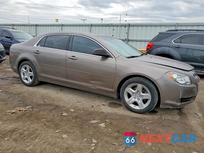 Czwarte zdjęcie samochodu z boku: 2011 CHEVROLET MALIBU LS VIN:1G1ZB5E11BF234219 - miniatura