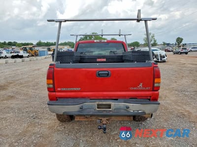 Zdjęcie 6 z 12 samochodu: 2001 CHEV SILVERADO C2500 HEAVY DUTY VIN:1GCHC29U41E297077 - miniatura