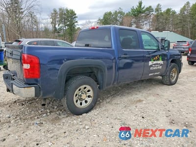 Trzecie zdjęcie samochodu z tyłu: 2010 CHEVROLET SILVERADO K1500 LS VIN:3GCRKREA3AG218227 - miniatura