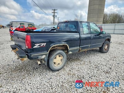 Trzecie zdjęcie samochodu z tyłu: 1998 GMC SIERRA K1500 VIN:2GTEK19R7W1542555 - miniatura