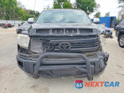 Piąte zdjęcie samochodu w środku: 2016 TOYOTA TUNDRA SR VIN:5TFTW5F12GX009258 - miniatura