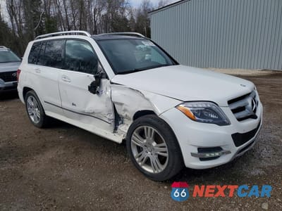 Czwarte zdjęcie samochodu z boku: 2015 MERCEDES-BENZ GLK 250 BLUETEC VIN:WDCGG0EB1FG414676 - miniatura