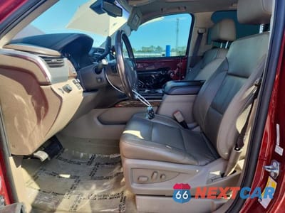 Zdjęcie 7 z 14 samochodu: 2018 CHEVROLET TAHOE C1500 LT VIN:1GNSCBKC9JR200446 - miniatura