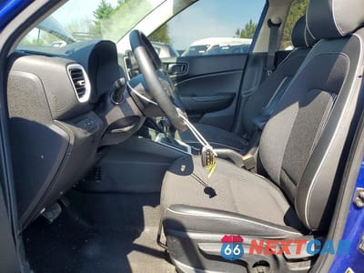 Zdjęcie 7 z 12 samochodu: 2022 HYUNDAI VENUE LIMITED VIN:KMHRC8A33NU152341 - miniatura