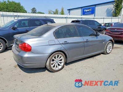 Trzecie zdjęcie samochodu z tyłu: 2011 BMW 328 I VIN:WBAPH7C57BE131257 - miniatura