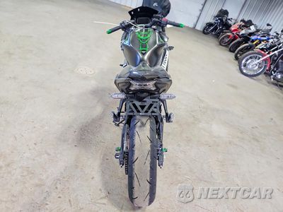 Czwarte zdjęcie samochodu z boku: 2024 KAWASAKI EX650 R VIN:ML5EXER14RDAD6234 - miniatura