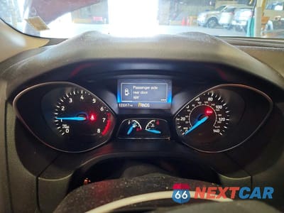 Zdjęcie 9 z 11 samochodu: 2015 FORD FOCUS SE VIN:1FADP3F27FL267821 - miniatura