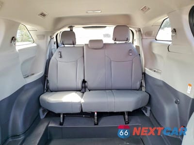 Zdjęcie 10 z 12 samochodu: 2023 TOYOTA SIENNA XLE 7-PASSENGER VIN:5TDJSKFC1PS092822 - miniatura