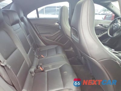 Zdjęcie 10 z 12 samochodu: 2015 MERCEDES-BENZ CLA 250 4MATIC VIN:WDDSJ4GB9FN202860 - miniatura