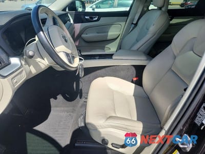 Zdjęcie 7 z 13 samochodu: 2018 VOLVO XC60 T5 MOMENTUM VIN:YV4102RKXJ1062986 - miniatura