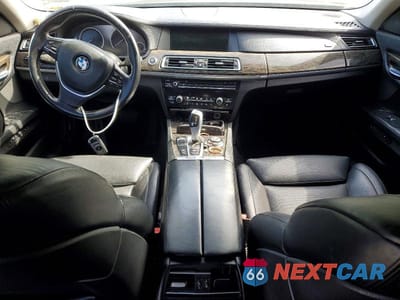 Zdjęcie 8 z 12 samochodu: 2012 BMW 750 LXI VIN:WBAKC8C59CC436688 - miniatura