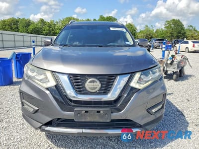 Piąte zdjęcie samochodu w środku: 2019 NISSAN ROGUE SL VIN:5N1AT2MT3KC793464 - miniatura