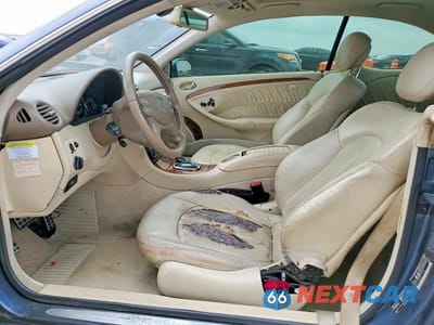 Zdjęcie 7 z 12 samochodu: 2006 MERCEDES-BENZ CLK 350 VIN:WDBTJ56J26F177208 - miniatura