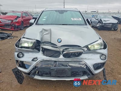 Piąte zdjęcie samochodu w środku: 2017 BMW X1 XDRIVE28I VIN:WBXHT3C35H5F78505 - miniatura