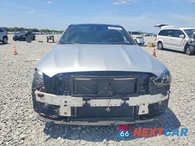 Piąte zdjęcie samochodu w środku: 2025 MERCEDES-BENZ C 300 4MATIC VIN:W1KAF4HBXSR262984 - miniatura
