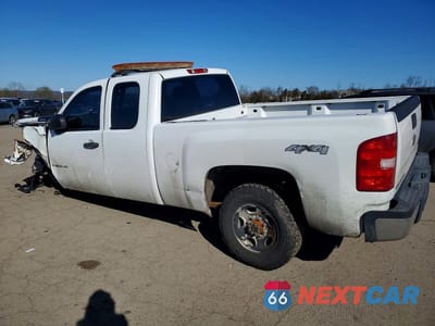 Drugie zdjęcie samochodu z przodu: 2007 CHEVROLET SILVERADO K2500 HEAVY DUTY VIN:1GCHK29687E554433 - miniatura