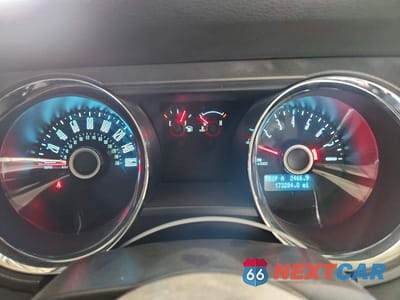 Zdjęcie 9 z 13 samochodu: 2014 FORD MUSTANG VIN:1ZVBP8EM5E5215752 - miniatura