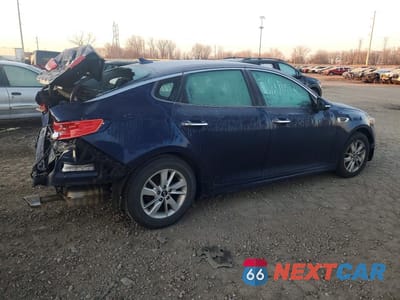 Trzecie zdjęcie samochodu z tyłu: 2018 KIA OPTIMA LX VIN:5XXGT4L31JG223618 - miniatura