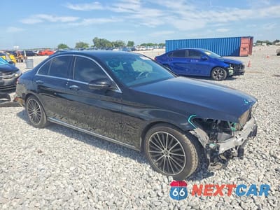 Czwarte zdjęcie samochodu z boku: 2020 MERCEDES-BENZ C 300 VIN:WDDWF8DB4LR543425 - miniatura