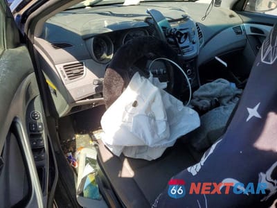 Zdjęcie 8 z 11 samochodu: 2016 HYUNDAI ELANTRA SE VIN:KMHDH4AEXGU618419 - miniatura