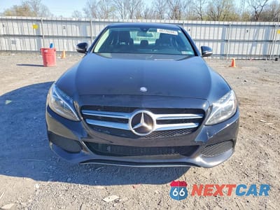 Piąte zdjęcie samochodu w środku: 2015 MERCEDES-BENZ C 300 4MATIC VIN:55SWF4KBXFU072508 - miniatura