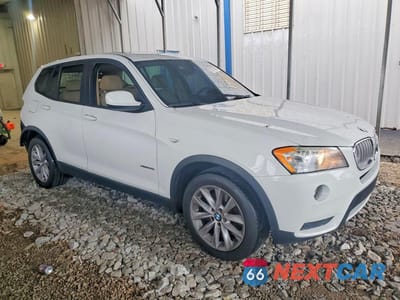 Czwarte zdjęcie samochodu z boku: 2013 BMW X3 XDRIVE28I VIN:5UXWX9C50D0D05152 - miniatura