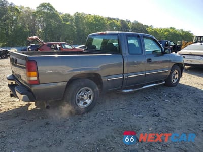Trzecie zdjęcie samochodu z tyłu: 2001 CHEVROLET SILVERADO C1500 VIN:2GCEC19WX11164243 - miniatura