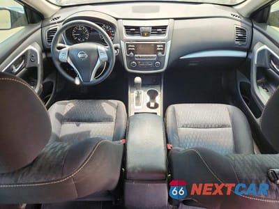 Zdjęcie 8 z 13 samochodu: 2017 NISSAN ALTIMA 2.5 S VIN:1N4AL3AP5HN346123 - miniatura