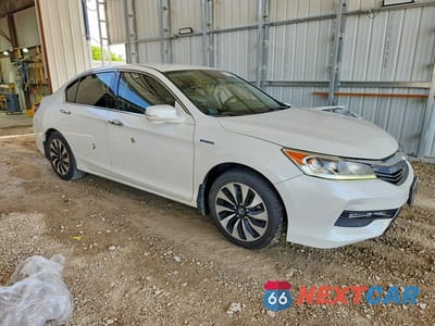 Czwarte zdjęcie samochodu z boku: 2017 HONDA ACCORD HYBRID VIN:JHMCR6F38HC014700 - miniatura
