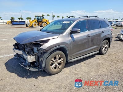 2015 TOYOTA HIGHLANDER LE PLUS 5TDBKRFH6FS135686 - główne zdjęcie licytacji z USA - miniatura