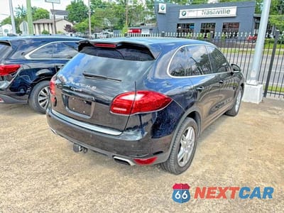 Czwarte zdjęcie samochodu z boku: 2014 PORSCHE CAYENNE VIN:WP1AA2A25ELA95222 - miniatura