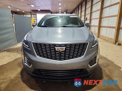 Piąte zdjęcie samochodu w środku: 2021 CADILLAC XT5 LUXURY VIN:1GYKNBR49MZ138076 - miniatura