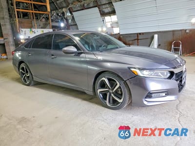 Czwarte zdjęcie samochodu z boku: 2019 HONDA ACCORD SPORT VIN:1HGCV1F36KA051300 - miniatura