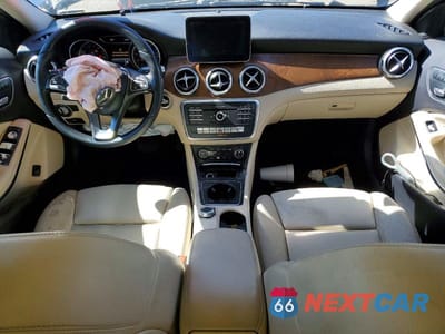 Zdjęcie 8 z 14 samochodu: 2018 MERCEDES-BENZ GLA 250 VIN:WDCTG4EB7JJ380034 - miniatura