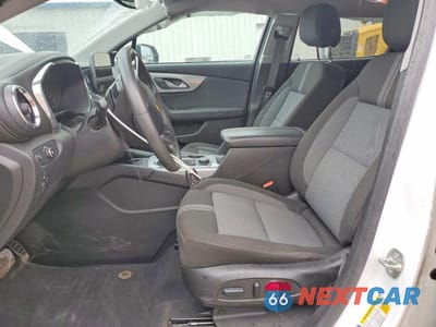 Zdjęcie 7 z 14 samochodu: 2023 CHEVROLET BLAZER 2LT VIN:3GNKBHR45PS235446 - miniatura