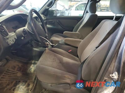 Zdjęcie 7 z 12 samochodu: 2006 TOYOTA TUNDRA SR5 VIN:5TBDT44116S551121 - miniatura