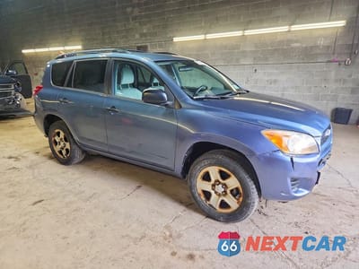 Czwarte zdjęcie samochodu z boku: 2012 TOYOTA RAV4 BASE VIN:2T3BF4DV1CW227329 - miniatura