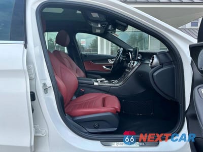 Piąte zdjęcie samochodu w środku: 2016 MERCEDES-BENZ C 300 4MATIC VIN:55SWF4KB7GU116174 - miniatura