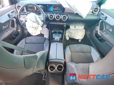 Zdjęcie 8 z 13 samochodu: 2023 MERCEDES-BENZ CLA 250 VIN:W1K5J4GB4PN383624 - miniatura