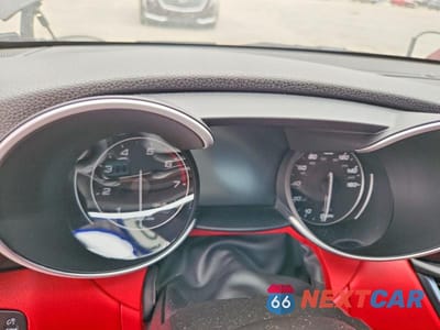 Zdjęcie 9 z 12 samochodu: 2018 ALFA ROMEO GIULIA Q4 VIN:ZARFAEDN1J7588192 - miniatura