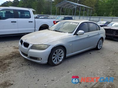 2011 BMW 328 I WBAPH7C56BE682425 - główne zdjęcie licytacji z USA - miniatura