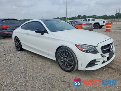 Czwarte zdjęcie samochodu z boku: 2021 MERCEDES-BENZ C 300 VIN:W1KWJ8DB2MG047664 - miniatura