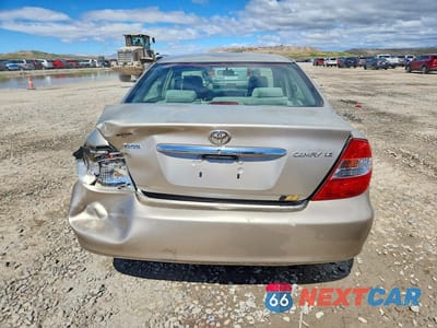 Zdjęcie 6 z 12 samochodu: 2002 TOYOTA CAMRY LE VIN:4T1BE32K32U514118 - miniatura